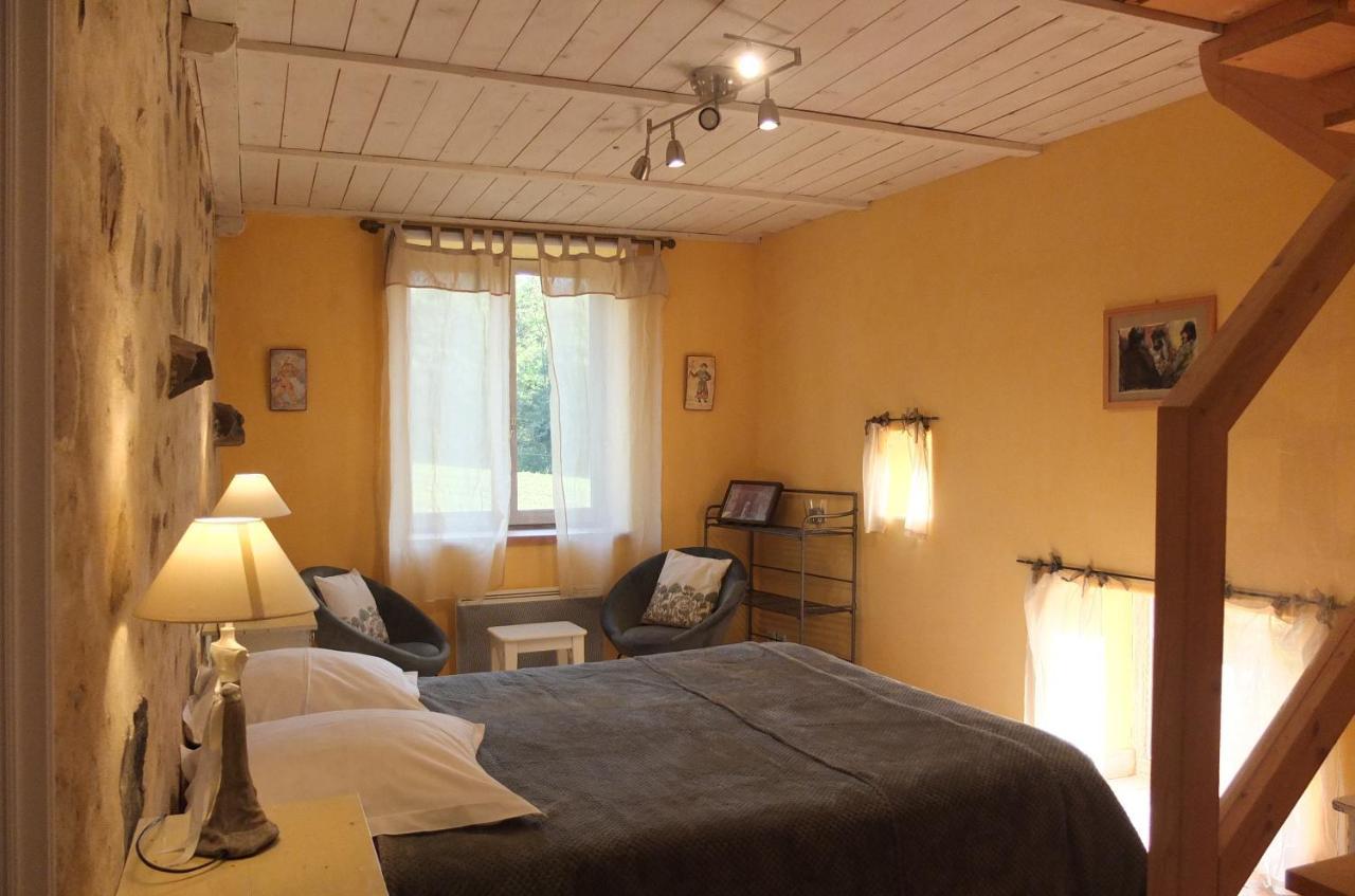 La Pierre Folle Chambres D'Hotes Клюні Екстер'єр фото